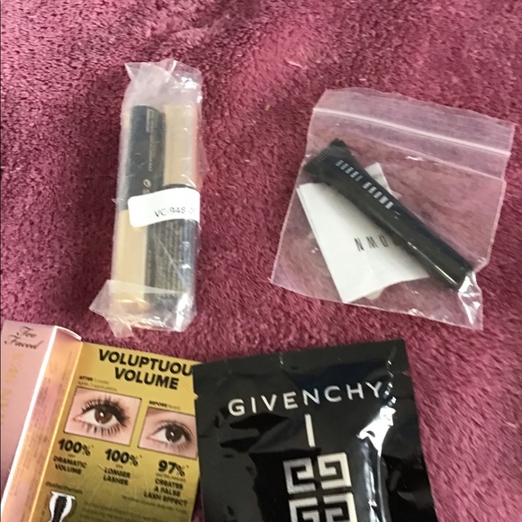 2/$15 Mascara high end deluxe sz Chanel Hourglass Benefit Pick 1 or bundle - Picture 4 of 11